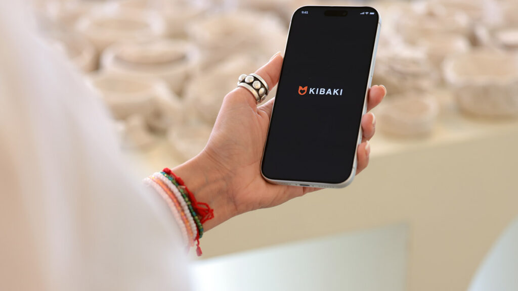 KIBAKI Iranian dating app for Persian singles living abroad