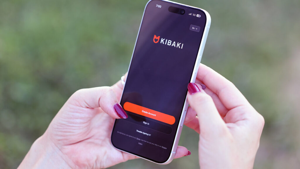 KIBAKI registration screen for Iranian and Persian singles looking to join the dating app