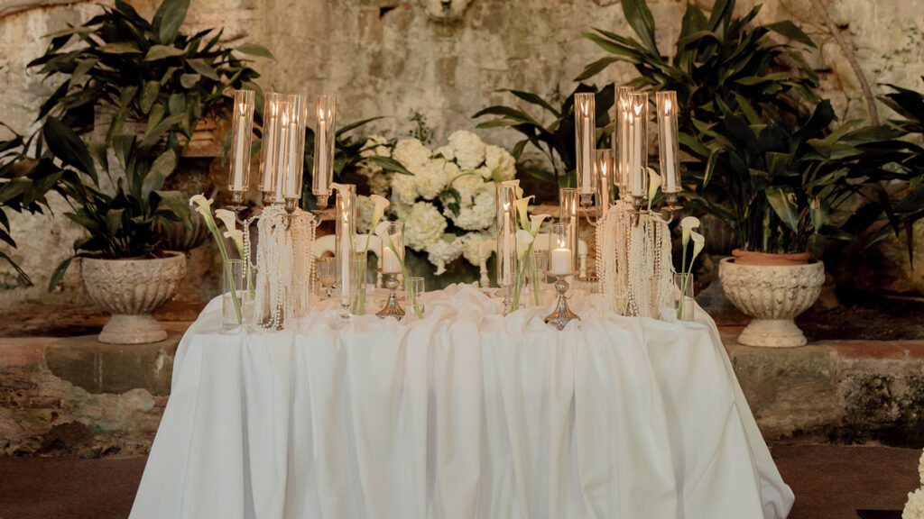 Sofreh Aghd wedding table representing traditional Persian engagement and marriage customs