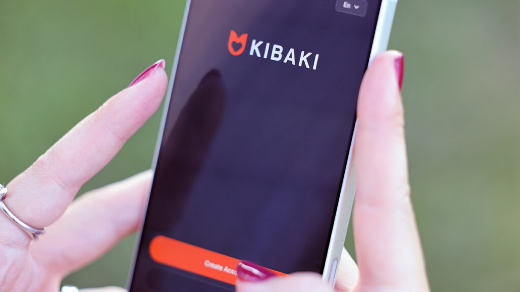 Kibaki Persian dating app create account screen